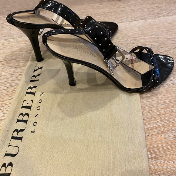 Burberry heels - Picture 4 of 5